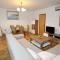 Apartment in Vrbnik - Insel Krk 36848