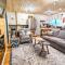 Cute Quiet Cabin Near Attractions, Wi-Fi, Modern & Cozy, Pets Welcome - Lake Toxaway