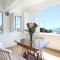 Dolphin Bay Studio with Sea Views