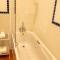Le Ballon Rouge Guest House