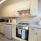 Stonyhurst Spacious apartment, great location.