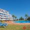 Duquesa Suites - superb Sea views & overlooking pool