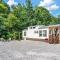 6 A Little Wanderlust Lux Tiny House, Firepit, Boat Parking, 5 Mins to Lake, Downtown - 甘特斯维尔