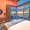 Serviced Beach Penthouse, 100k Gemstone display, All Ensuite - Kapsztad