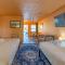 2211 · 3 Min Walk Beach Heated Pool Free Parking