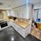 4 bedroom Hse close to Riverside