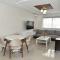 Lovely Apartment With Pool & Gym