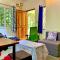 Spacious 2BHK for upto 12 Guests , Best for Families & Groups