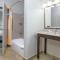 La Quinta by Wyndham Tulsa Airport / Expo Square - تولسا