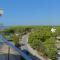 Sea & Sand Hotel