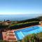 Terraced house in Costa Paradiso with terrace