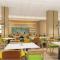 Home2 Suites By Hilton Hotel Guangzhou Baiyun International Airport Branch - Free Shuttle Bus to Guangzhou Baiyun International Airport & Free Deliver Service to Canton Fair Complex During Canton Fair Period - Huadu