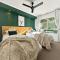 Luxury 2 Bedroom apartment, Treetop views, Resort with 4 swimming pools