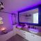 Luxury 2 Bedroom apartment, Treetop views, Resort with 4 swimming pools