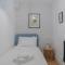 Newly Refurbished 2BD Flat - Wimbledon Village! - 伦敦