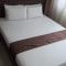 Studio unit at The Breeze Residence - Manila