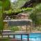 Nomads Den Luxury Villa with Riverbed View - Hoedspruit