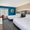 Holiday Inn Express Kitty Hawk - Outer Banks, an IHG Hotel - Kitty Hawk