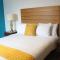 Maze apartments and rooms Free parking - Hull