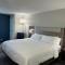 Holiday Inn Express & Suites Eden Prairie - Minneapolis, an IHG Hotel