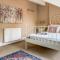 Villa with Park Views close to Liverpool Centre