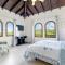 Fine 3 BR Oceanview Penthouse in Prime Location - La Perla Sky