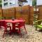 East Austintacious - artsy, walkable 4BR 4BA