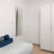 Beautiful Ben Yehuda Apartment