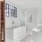 Secure & Central: Villa with Views [2 bed both ensuite] - 开普敦
