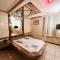 Status Motel