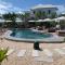 Livengood Properties BZ+The PoolClub@Mahogany Bay! - San Pedro