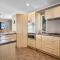 The Sun Capsule - Ohope Beach Holiday Home