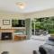 Kohekohe Garden Cottage - Waikanae Holiday Home