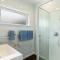 Kohekohe Garden Cottage - Waikanae Holiday Home