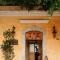 Los Pilares Hotel