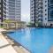 OMP 17J-T1, Seaview, Beach, Pool Access,Near Airport, Fast Wi-fi, Netflix