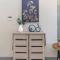 OMP 17J-T1, Seaview, Beach, Pool Access,Near Airport, Fast Wi-fi, Netflix