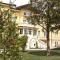 Villa Italia Luxury Suites and Apartments