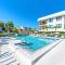 Paradise Palms-Private Beach Access-Heated Pool-Water Views From Every Room - Bradenton Beach