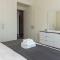 StoneTree - Furnished 1BR in Peaceful Community - Dubaj