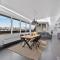Penthouse apt on the shopping street-Free parking - Reykjavik