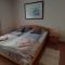Steinadler apartman Dog-friendly, quiet, garden house with private parking and beautiful views - Kertes apartman egy szoba áráért