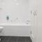 Spectacular Darling Harbour View Apartment & Parking