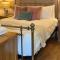The Emerald Suite, Birmingham