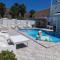 Villa Fantasia- Less than 5-Min Walk to Kalivaki Beach