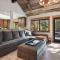 Luna Cabin - 5BR Hot Tub A/C Game Room EV Charger