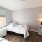 Water Access 5-Bed 2-Bath Retreat
