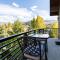 Incredible 4BD Mtn Penthouse with Pool and Hot Tub, AC - Avon