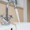 Spacious 2 Bedroom 6 Minute Drive from Huddersfield Town Centre - Ideal Stay
