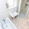 Skylark Lodge HM24 HOT TUB Lakeside Spa